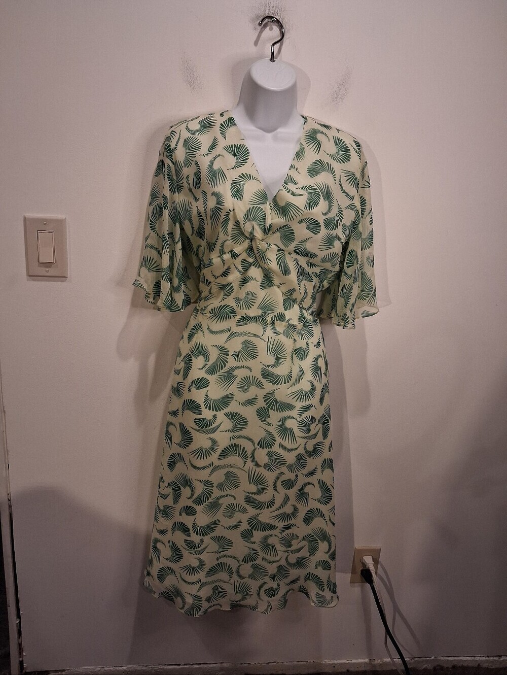 Nancy Mac Size 2 1940s Style Silk Green Fan Print Midi Dress